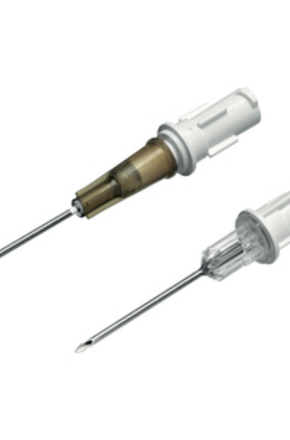 Steriele naalden voor infusietoepassingen, essentieel voor veilige en hygiënische patiëntenzorg.